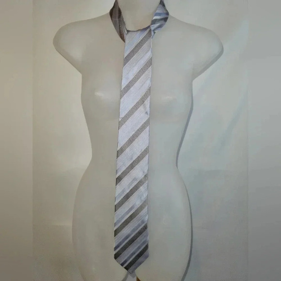 Vintage Kenneth Cole New York 100% Silk Blue Grey silver - Picture 1 of 6